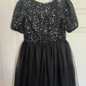 Girls dress